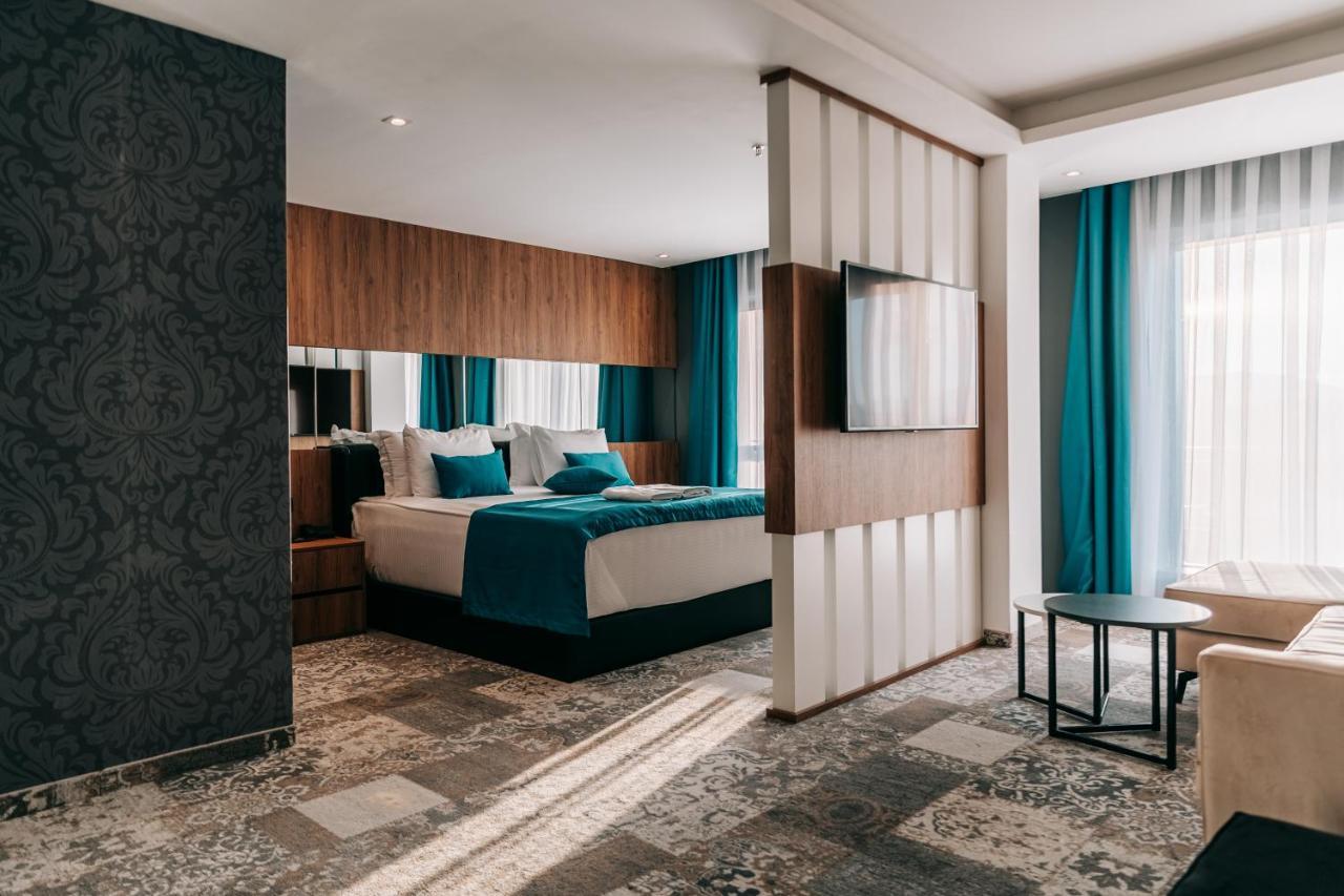 Palace Hotel & Spa Kosovska Mitrovica Luaran gambar