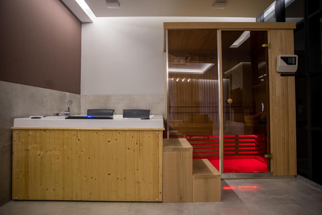 Palace Hotel & Spa Kosovska Mitrovica Luaran gambar
