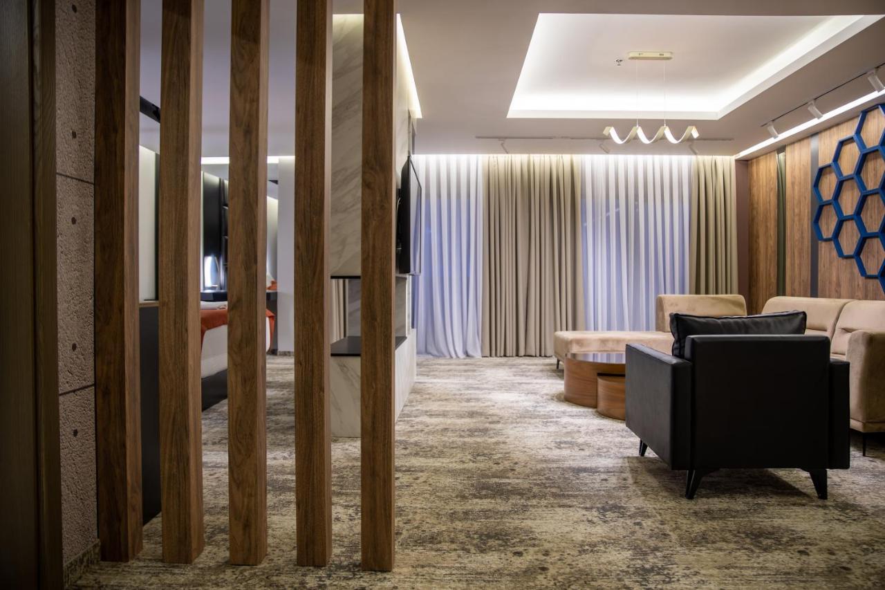 Palace Hotel & Spa Kosovska Mitrovica Luaran gambar