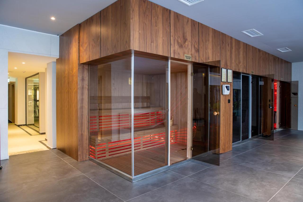 Palace Hotel & Spa Kosovska Mitrovica Luaran gambar