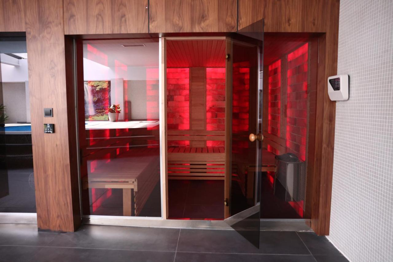 Palace Hotel & Spa Kosovska Mitrovica Luaran gambar