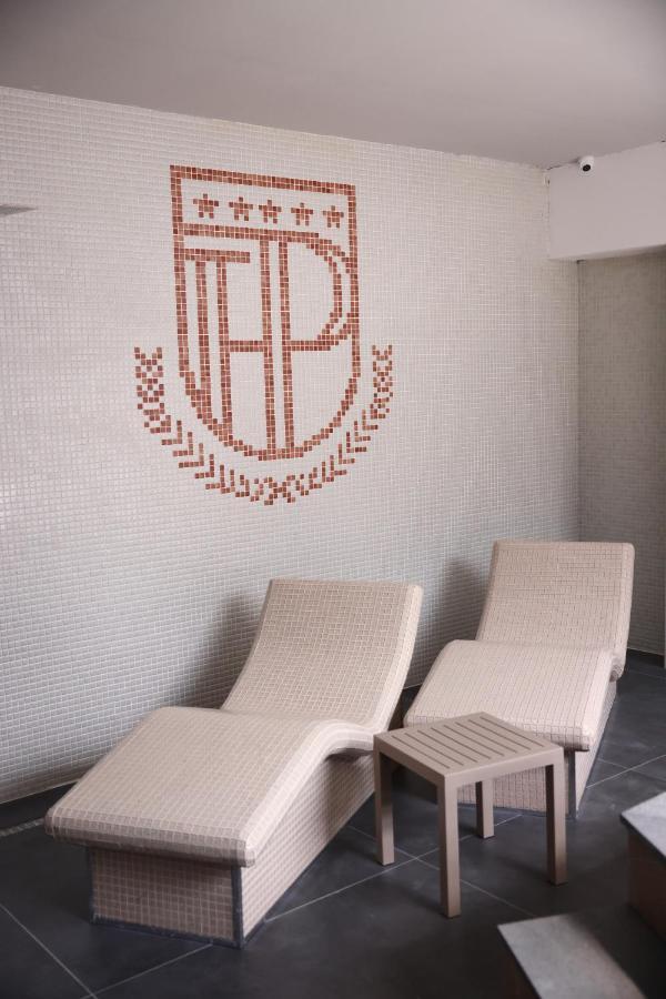 Palace Hotel & Spa Kosovska Mitrovica Luaran gambar